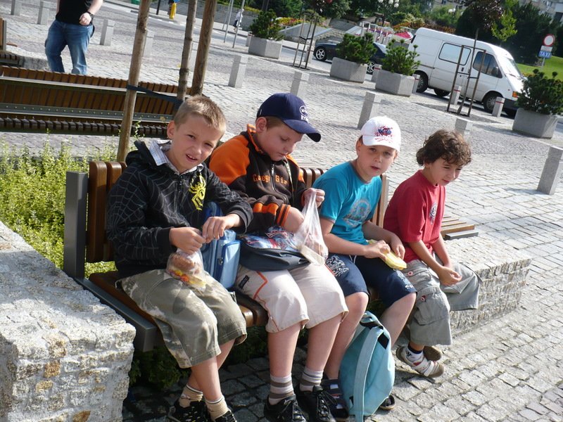 czekajcnawejciedokina3.jpg